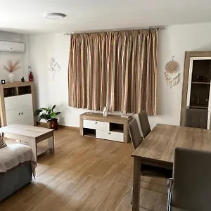 https://apartamento-arenas.es-andalucia.com